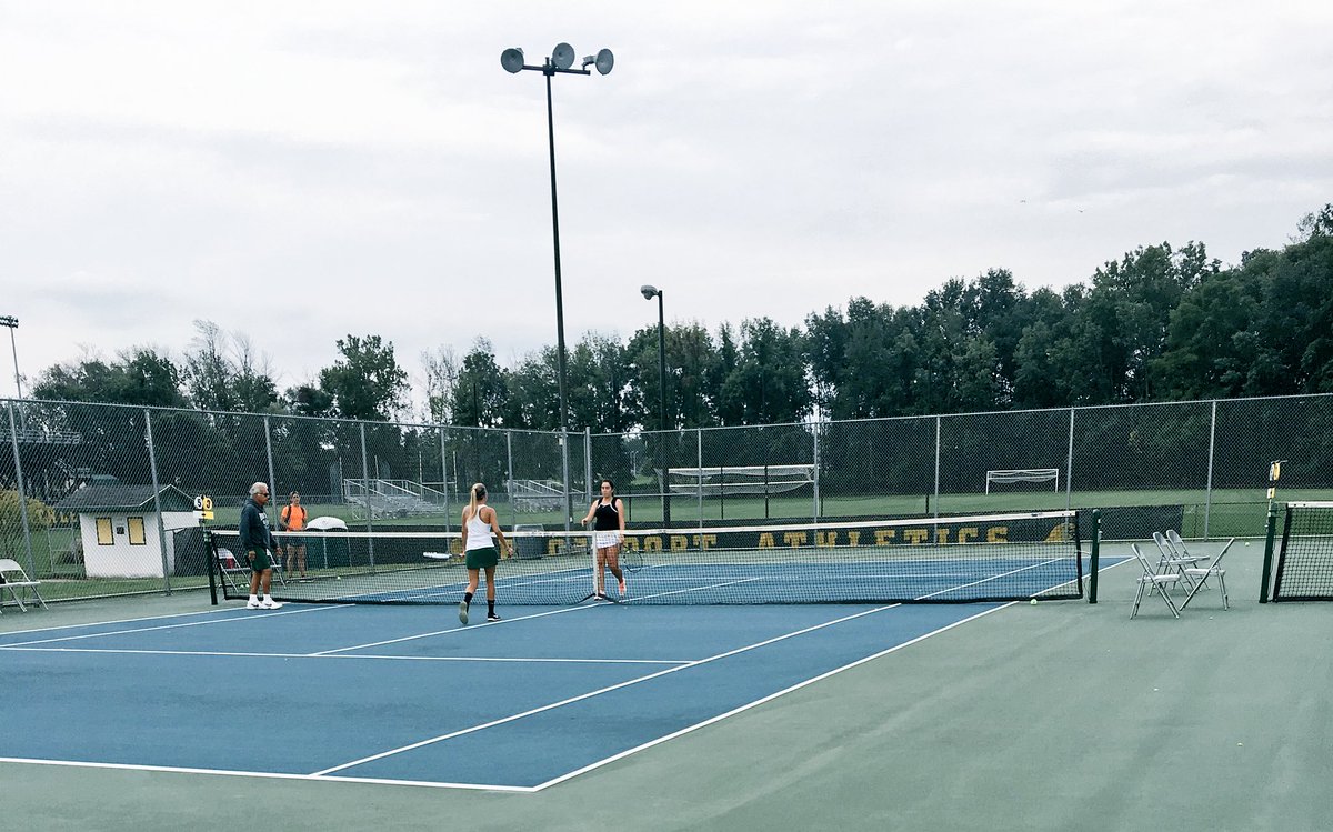 RWC_WTENNIS's tweet photo. 9-0 it's the first win of the Redhawks! Thank you everyone for coming to support the women's tennis team's first match of the season 🎾 https://t.co/FhbjyvRCBm