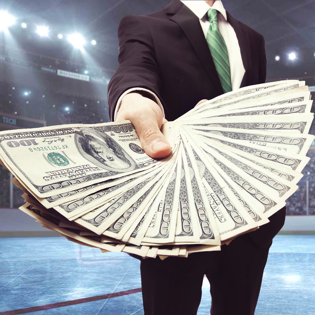 jasonellis6687's tweet photo. Check out this iPhone/iPad game I'm playing called Hockey Agent #hockeyagentgame https://t.co/PhnV5rVaId https://t.co/yqdB8Q1xHp