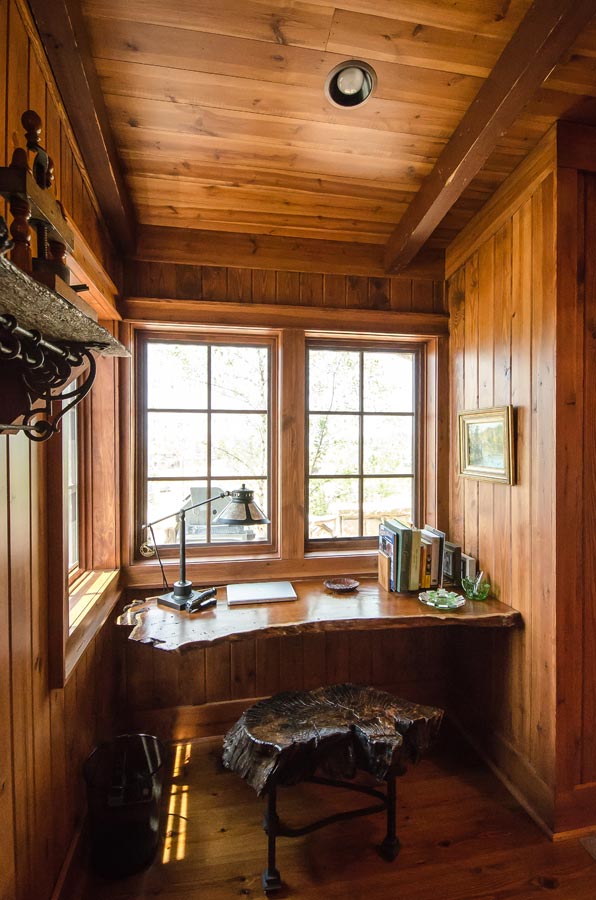 We are often faced with the question, which is better wood or vinyl windows?

simonton.com/blog/vinyl-vs-…