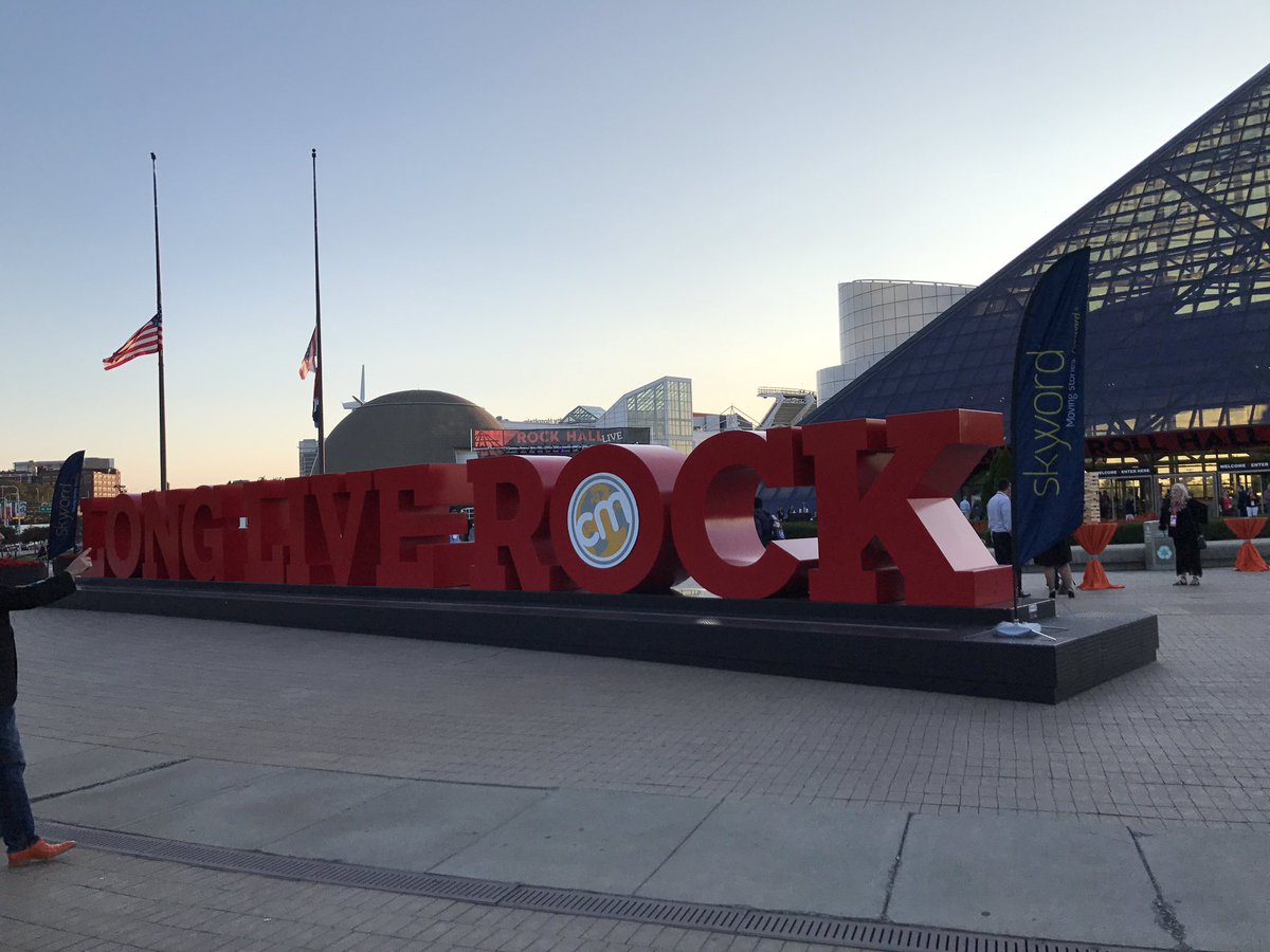 eightpointarc's tweet photo. Rock-n-roll HOF at #CMWorld. Come hang with us at booth 21 for some rockin #contentmarketing intelligence. Ok...That was corny. https://t.co/ipfxcgUYht