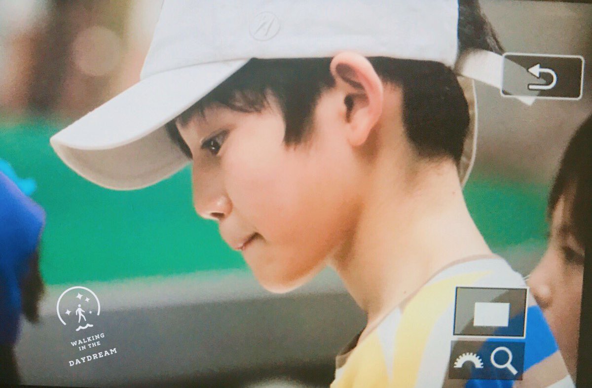 20040809_WITD's tweet photo. 170825 PEK 입국 #YHBOYS #殿甲 #DIANJIA https://t.co/T780oLcEzY