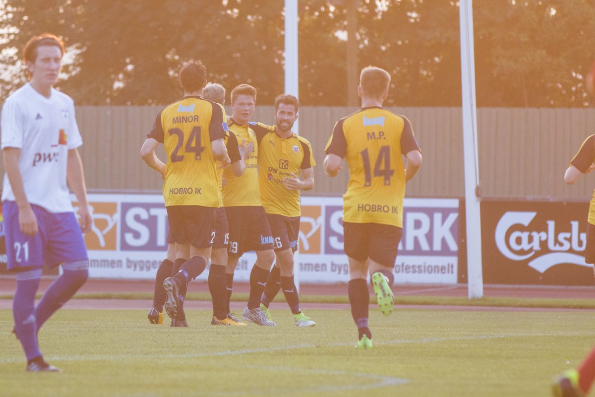 hikfodbold's tweet photo. Grønning-scoring sendte Hobro videre i DBU Pokalen
https://t.co/Kyi3KxZUSD
#hobroik #dbupokalen #kifhob https://t.co/oG5TT34siB