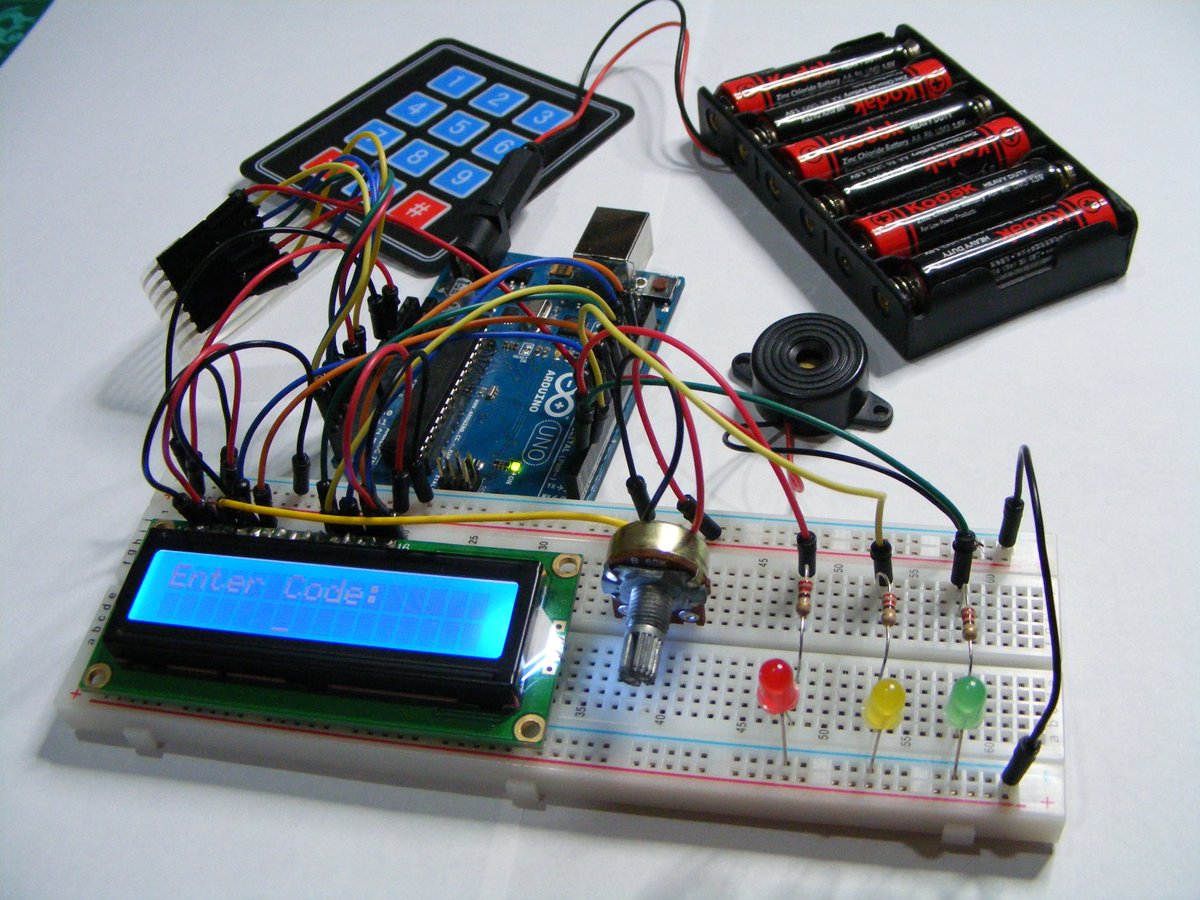 ArduinoHandbook's tweet photo. Released today #Arduino Project Handbook Volume 2! https://t.co/ZQx5sGsOFN #STEM #Makered #Nostarch https://t.co/arOv9GshuR