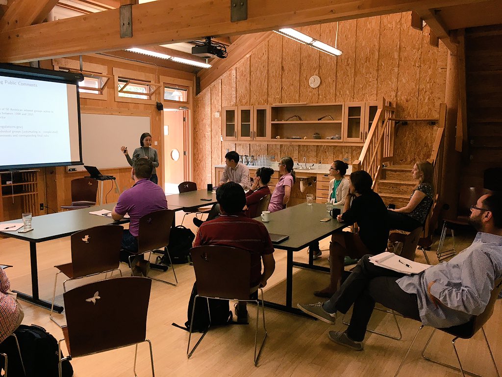 Poli Informatics tweet media