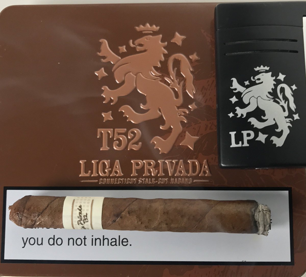 The horror when you realize you are down to your last Liga Privada T52 Coronet! Coming in November! #de4l #LigaAgedToPerfection #LigaLife