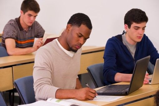 insidehighered's tweet photo. #IHEteaching: tech WILL continue to be part of learning exper. The real question: what teaching/tech works best for which kinds of students? https://t.co/0AZd0UsYEJ