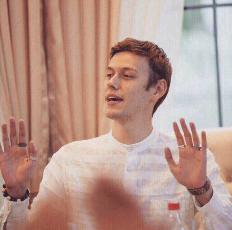 iambaker_as's tweet photo. @tura_9 Сравниваем https://t.co/c3rKxJqNR1