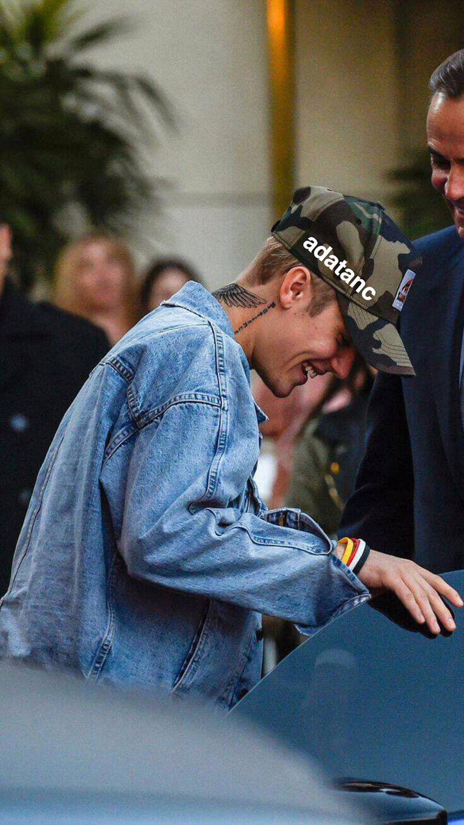 berraxgul's tweet photo. tüm a pop bizimleyken bırakmak saçmalık olur #DreamTVdeBüyükFinal #Justinbieber https://t.co/mA5d2Y5C0t