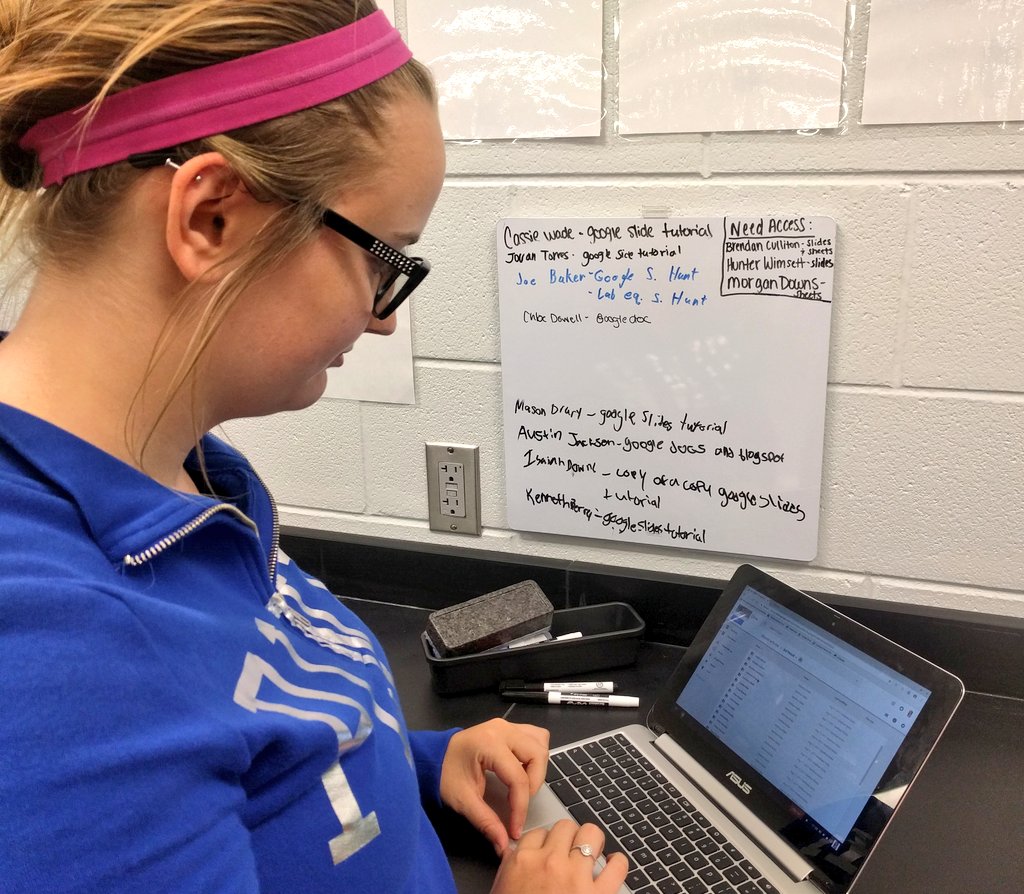 flyndefy's tweet photo. @MattBulka_TNHS is #flyingcloser with his gamification of Chemistry. S choice, leadership, and ownership in every layer. YES. https://t.co/XjUpy9hizW