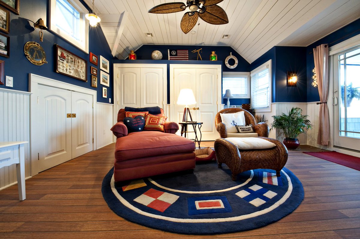 MonettiBuilders's tweet photo. The ultimate lounging area. Take your home to a new level of comfort and enjoy a rainy day inside. #MonettiCustomHomes #NJShore #CustomHomes https://t.co/FsNDyWt2q4