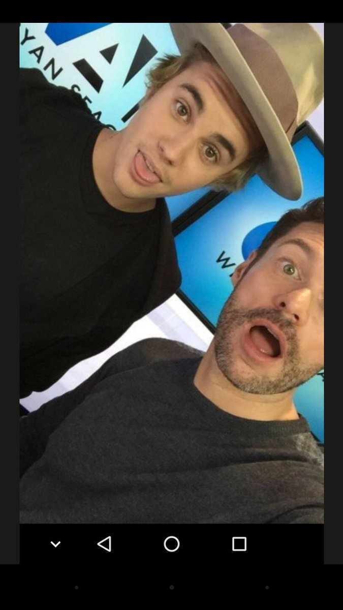 1994_glsr's tweet photo. çoklu #DreamTvdeBüyükFinal #JustinBieber https://t.co/3TF5JgJcXl