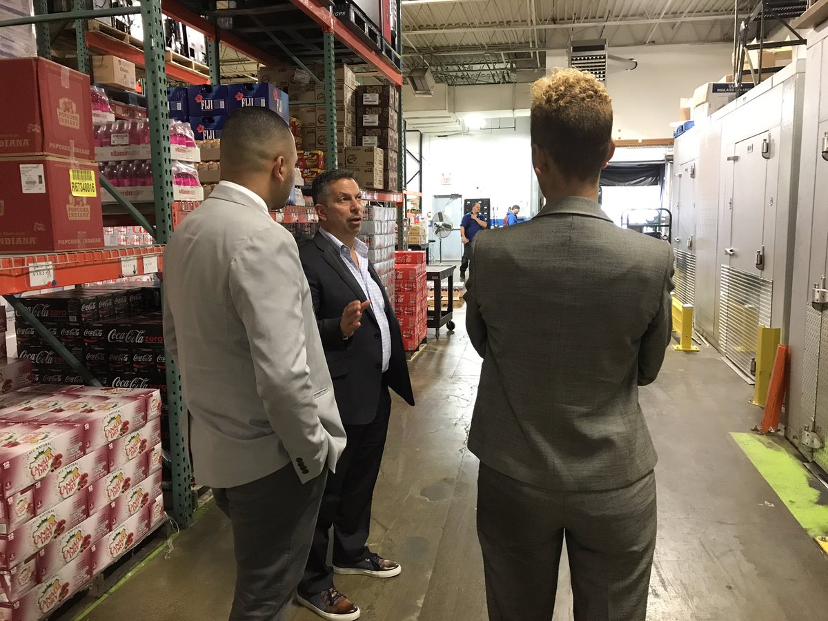 aisha_glover's tweet photo. Making progress on our office/paper #workercooperative. Touring suppliers & planning for #localhires 👍🏽#hirebuylive #newarkforward https://t.co/AZAguRZZPt