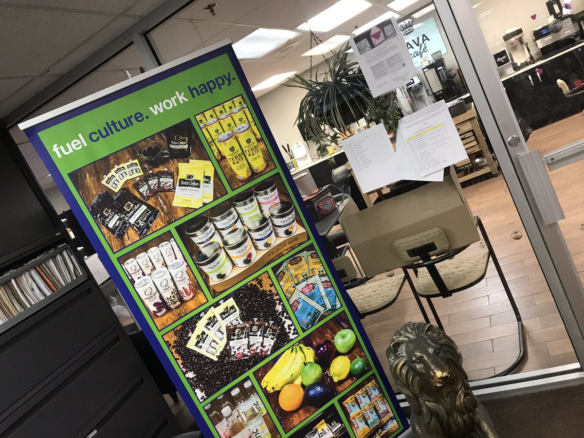 aisha_glover's tweet photo. Making progress on our office/paper #workercooperative. Touring suppliers & planning for #localhires 👍🏽#hirebuylive #newarkforward https://t.co/AZAguRZZPt