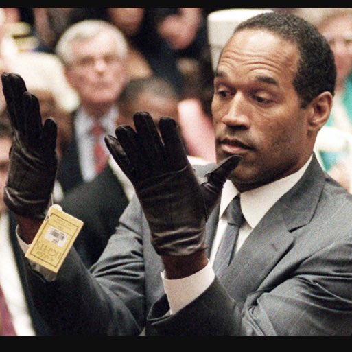 TannerLooksLike's tweet photo. The mittens that "didn't fit" #JuiceManor 🍊 https://t.co/70MPsWqAOa