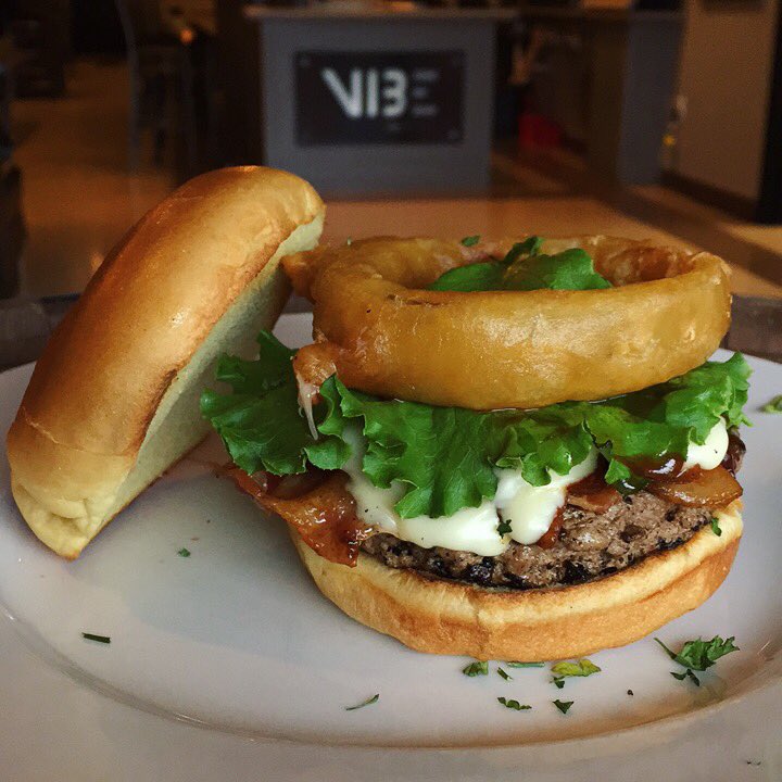 You can never go wrong with a burger from VIBE. It's a must try!

#cowboyburger #yummy #salisbury #burger #delicious #foodporn #foodie