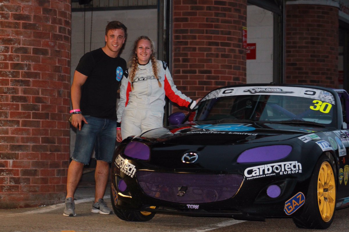 jude_jess's tweet photo. When you bump into @CallahanMusic_ at @Brands_Hatch 😊🏁 https://t.co/0gzeuKiEZV