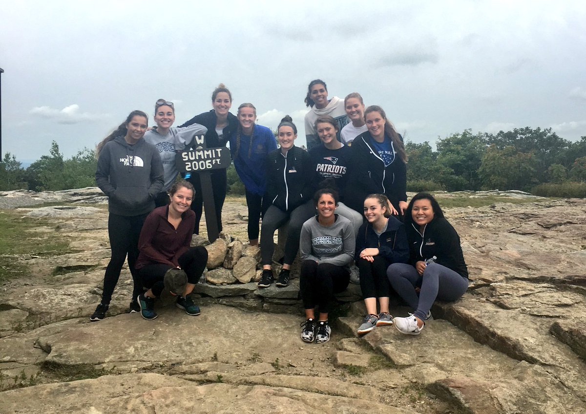 WSU_Volleyball's tweet photo. Teams that hike together, win together (and of course stop for ice cream together too) https://t.co/PYWbbMR8r2
