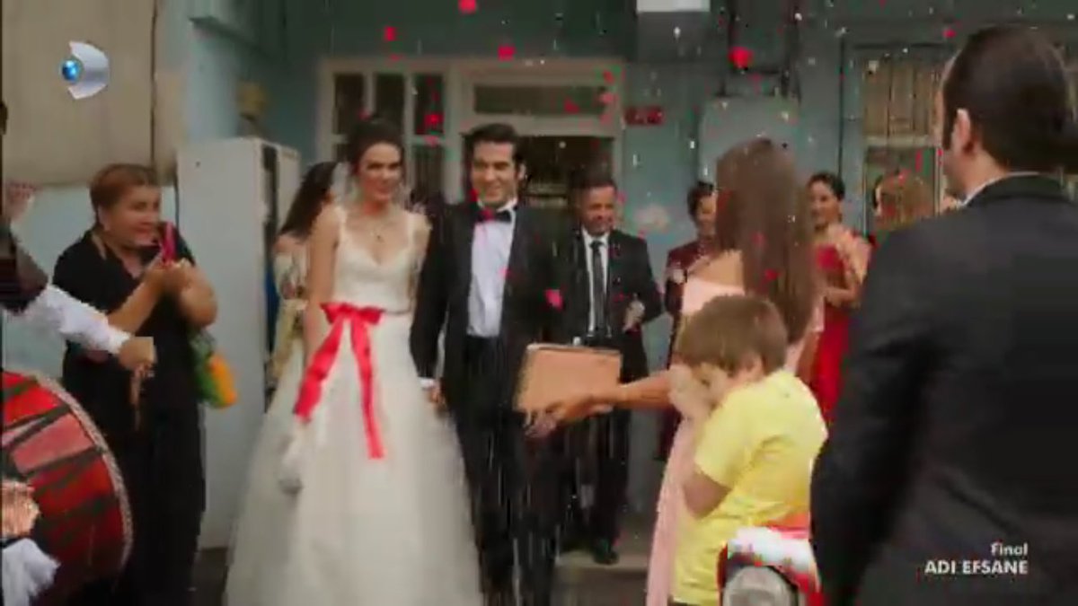 FikBel evleniyo ulan 😍👏🏻
#AdıEfsane #HayatımınAnlamı