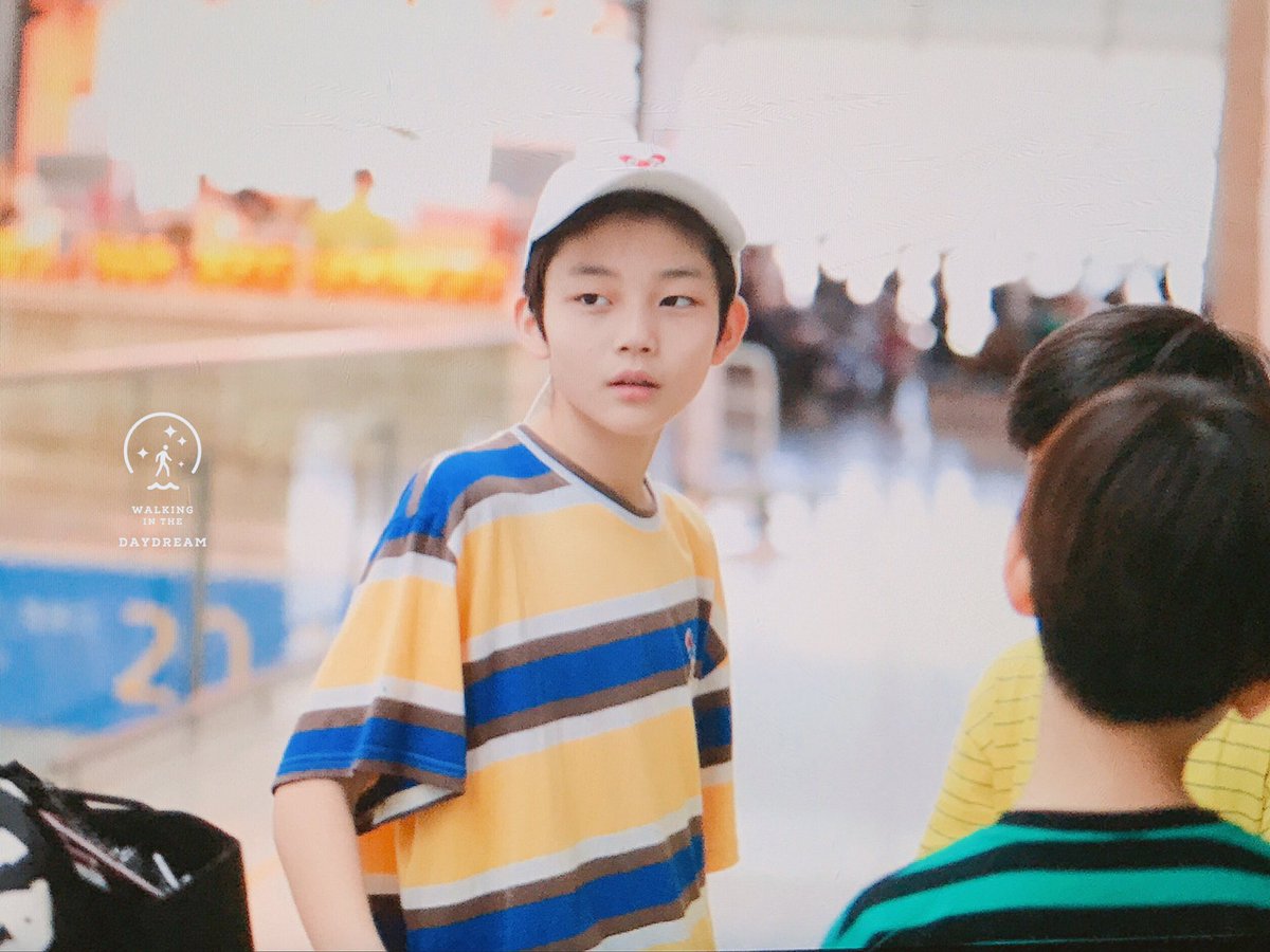 20040809_WITD's tweet photo. 170825 ICN출국 #YHBOYS #殿甲 https://t.co/klOUoggroA