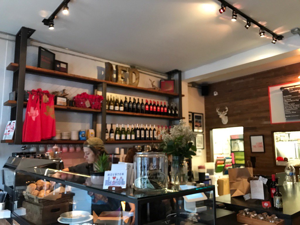 @red_houstontx is open in Houston Heights - coffee, sweets and taking donations of food and cash. 👍🏻#HoustonStrong
