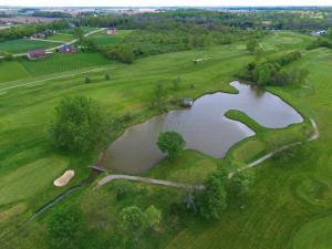 rachelcasto1's tweet photo. Live the #GolfLife by custom building on a #SpringfieldOH area lot! #customhomes #RacheltheRealtor https://t.co/EvO6ysBD8M https://t.co/bA2Ozyx2PF