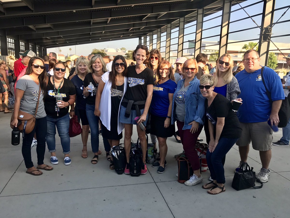 OCDeptofEd's tweet photo. RT @westminstersd: Welcoming our staff back for the 2017-18 school year. #FirstDayInOC https://t.co/ykoJwi690N