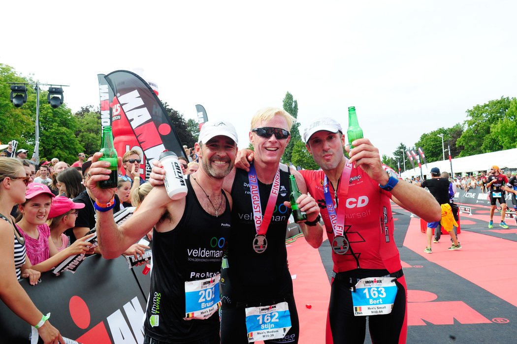 brunoclerbout's tweet photo. There's a moment for everything. Thanks Gaël Mainard, volunteers, ... Congrats finishers. Cheers! #Beer #BelgianStyle #IMVichy #ProReno https://t.co/y57zSflfRh
