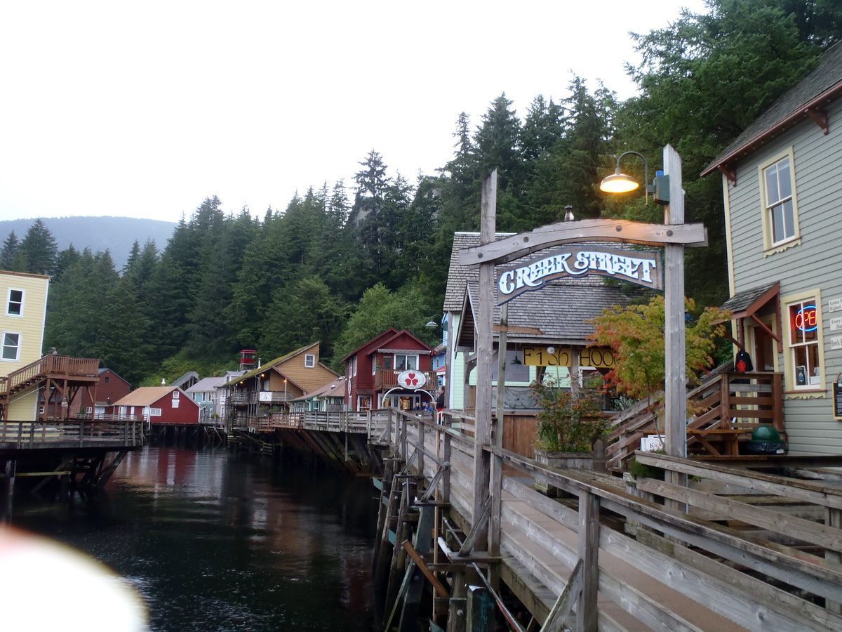 AboutCruises tweet picture