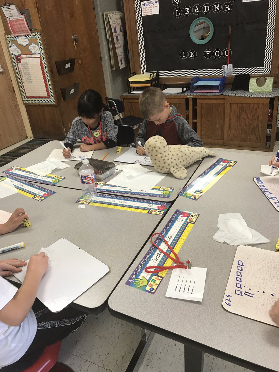 Mrs_Jeffries3's tweet photo. Playing Model the Number! #lufflions #isdstrong #mathrocks https://t.co/uW7tjoX4jm