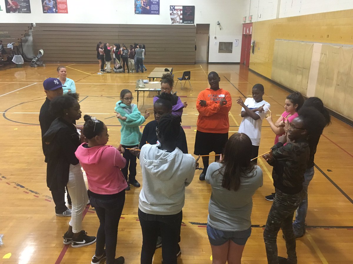 Lincoln_SCSD's tweet photo. Yesterday WEB hosted new scholar orientation. Thank you scholars & staff for a great morning! #scsdgo4gold #goodbetterbest @SyracuseSchools https://t.co/S1mGpn68Ly