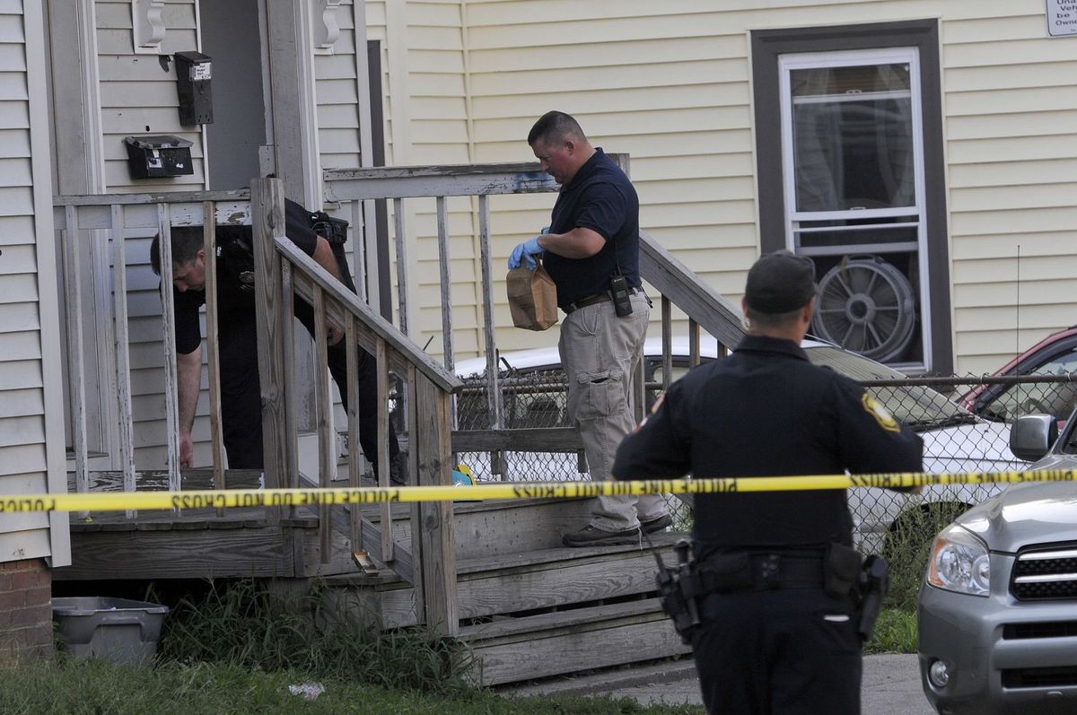 EagleTrib's tweet photo. Haverhill plans to increase police presence in Acre neighborhood after shootings https://t.co/Pt7HiVkna7 https://t.co/48SeLgoosI