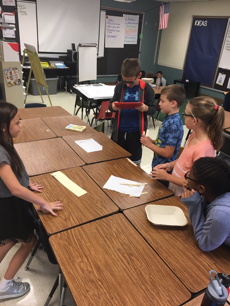 gosclass's tweet photo. Getting introduced to Making. The Catapult Challenge is on! The 4C's on full display! #bermpride #bermbuzz #makered #1stbuild https://t.co/KN8KBJ4LJU