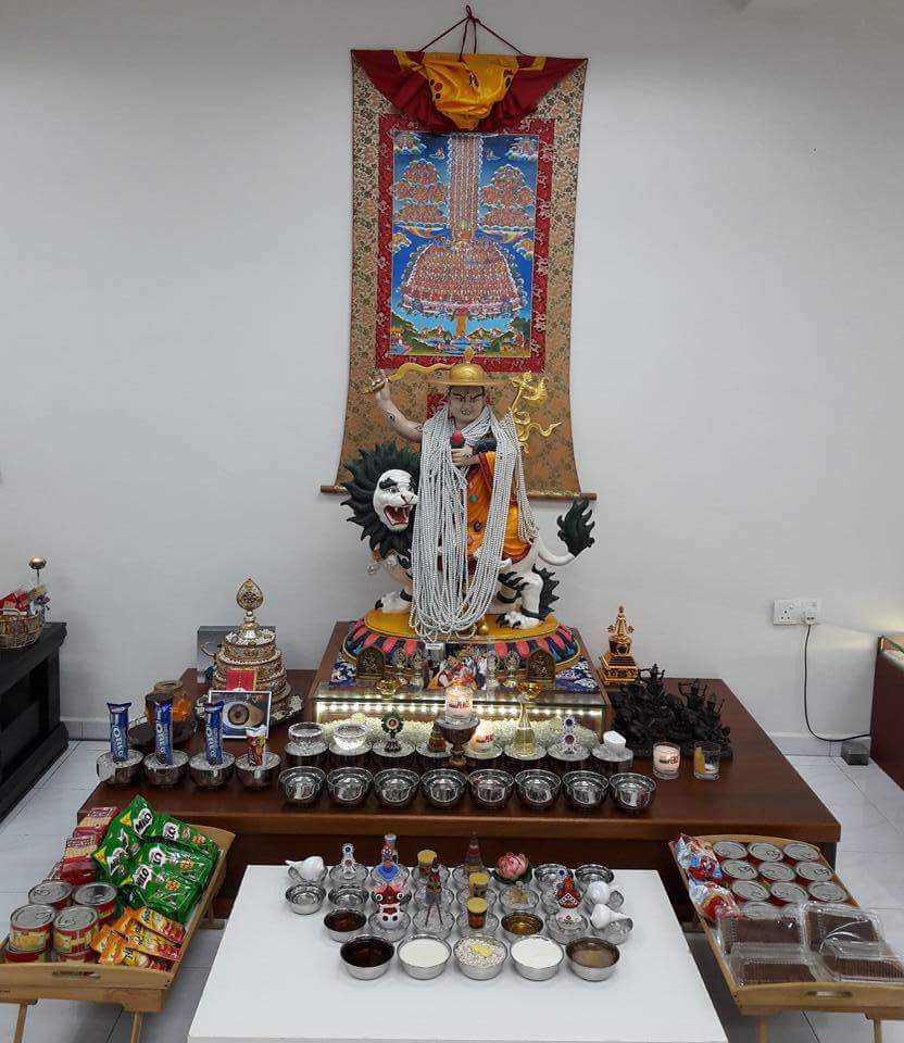 tenzindolkar016's tweet photo. #DorjeShugden Puja performed at #Khjb
#DorjeShugden bestows #powerful #protection ,attracts #positive #energies of #wealth #peace & #wisdom https://t.co/kXbWGWwvxV
