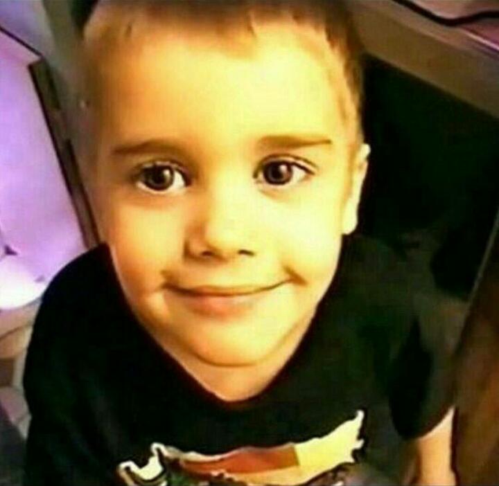 BeyzaCihanbe's tweet photo. çoklulara rt yapın #DreamTVdeBueyuekFinal #JustinBieber https://t.co/bTd3DefTQl