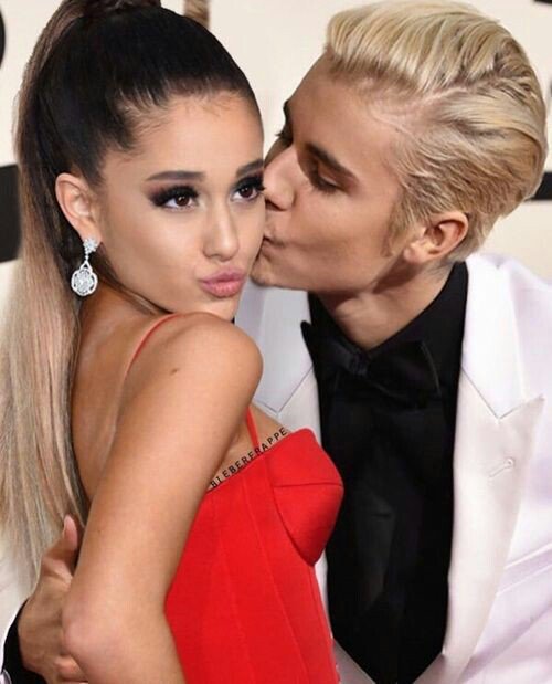 BeyzaCihanbe's tweet photo. çoklulara rt yapın #DreamTVdeBueyuekFinal #JustinBieber https://t.co/bTd3DefTQl