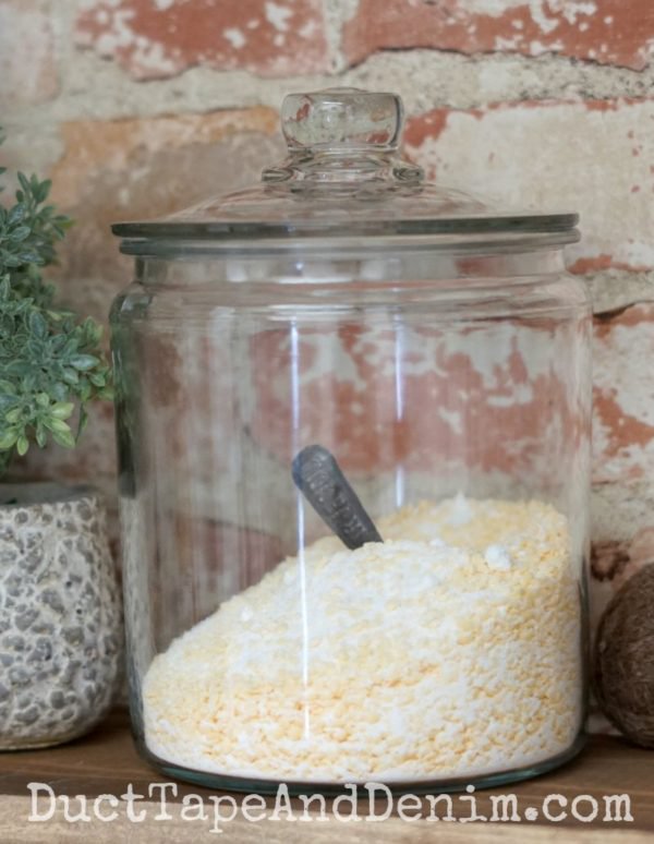 DuctTapeDenim's tweet photo. How to Make Homemade Laundry Detergent for Pennies a Load - #Laundry #DIYcleaning #homeDIY #howto #howtowashclothes https://t.co/X0njowt644 https://t.co/GpB2n3ZDYE