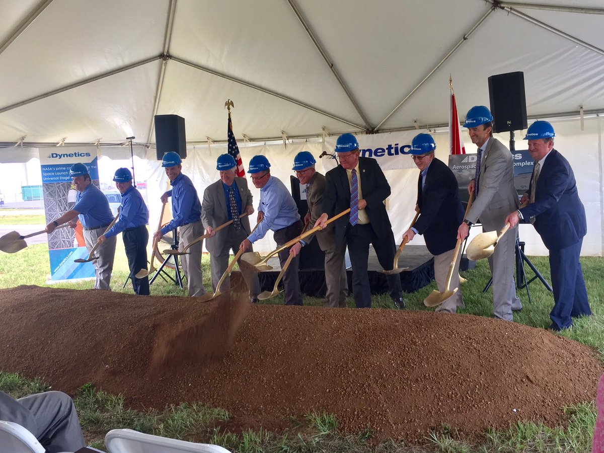 Dynetics's tweet image. The ground has been broken! We are looking forward to building the Universal Stage Adapter for @NASA_SLS here in Decatur.