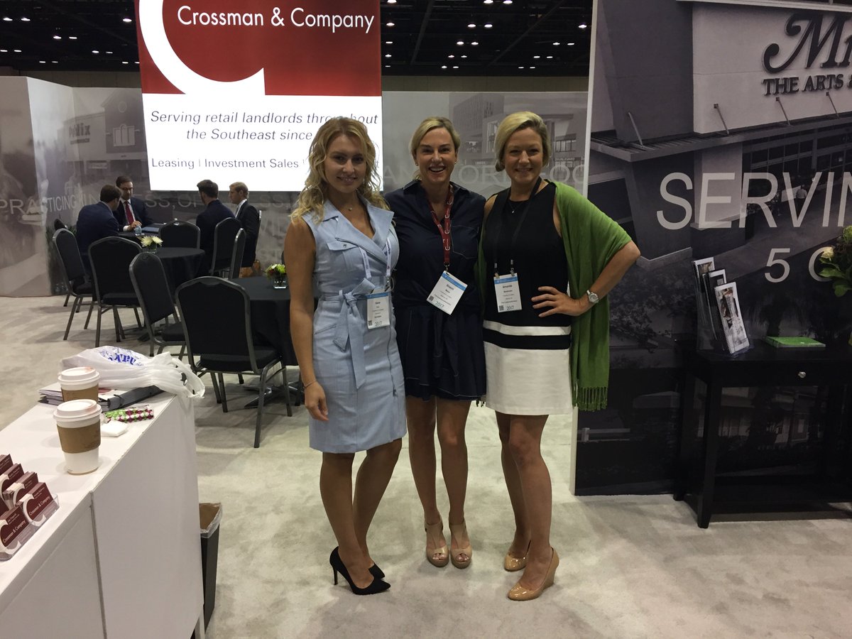 CrossmanCo's tweet photo. Deal making is in full effect at our booth! Stop by before it ends at 2pm #Booth2541 #CrossmanCo #ICSC #Leasing #InvestmentSales #CRE @ICSC https://t.co/Gs5oDdxYjh