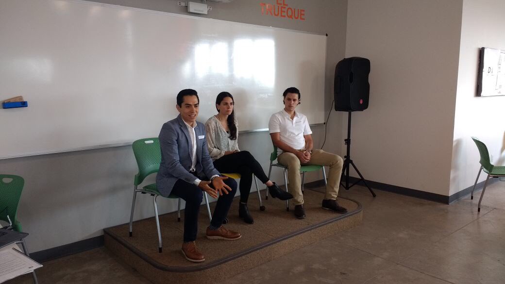 YLAIMX's tweet photo. #YLAI alumni hablando de sus experiencias como agentes de cambio e impacto social en #México  @joreyesg @sofiacruz #EfrainOrozco @AppGazu https://t.co/Ggfo7yVRFU