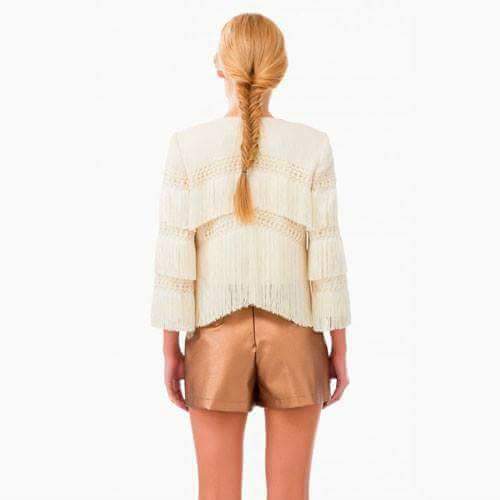 marcas_tu's tweet photo. Piezas unicas en nuestro outlet !! 😍 
Chaqueta Flecos de Elisabetta Franchi
#elisabettafranchi  #moda #fashion
https://t.co/svpIFQdvmZ https://t.co/YeqCJxuqFa