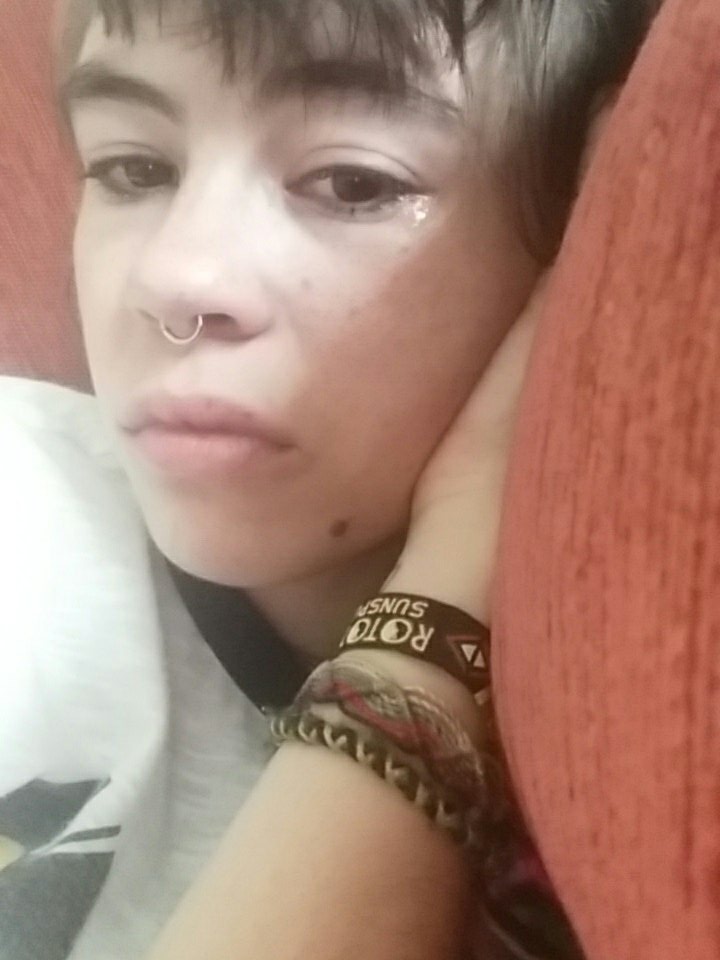 Lauriska_'s tweet photo. Hoy de verdad, DE VERDAD, que tengo un día de mierda y me quiero morir. https://t.co/cUm3vwVnlz