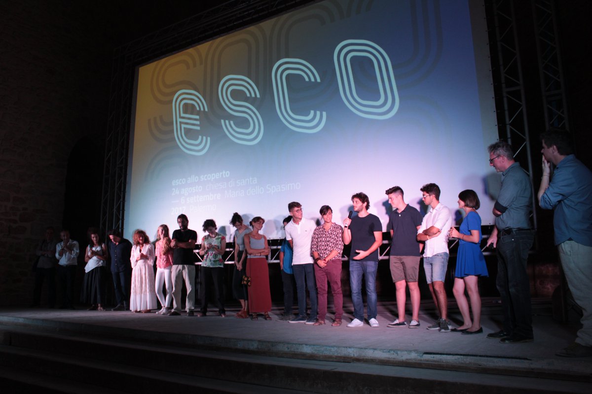 sudtitles's tweet photo. Straordinarie serate di cinema allo #Spasimo di #Palermo con #ESCO2017! Ieri sera @grass_piazz e il cast per Sicilian Ghost Story! #EVENTIPA https://t.co/O2zG4fNEMs