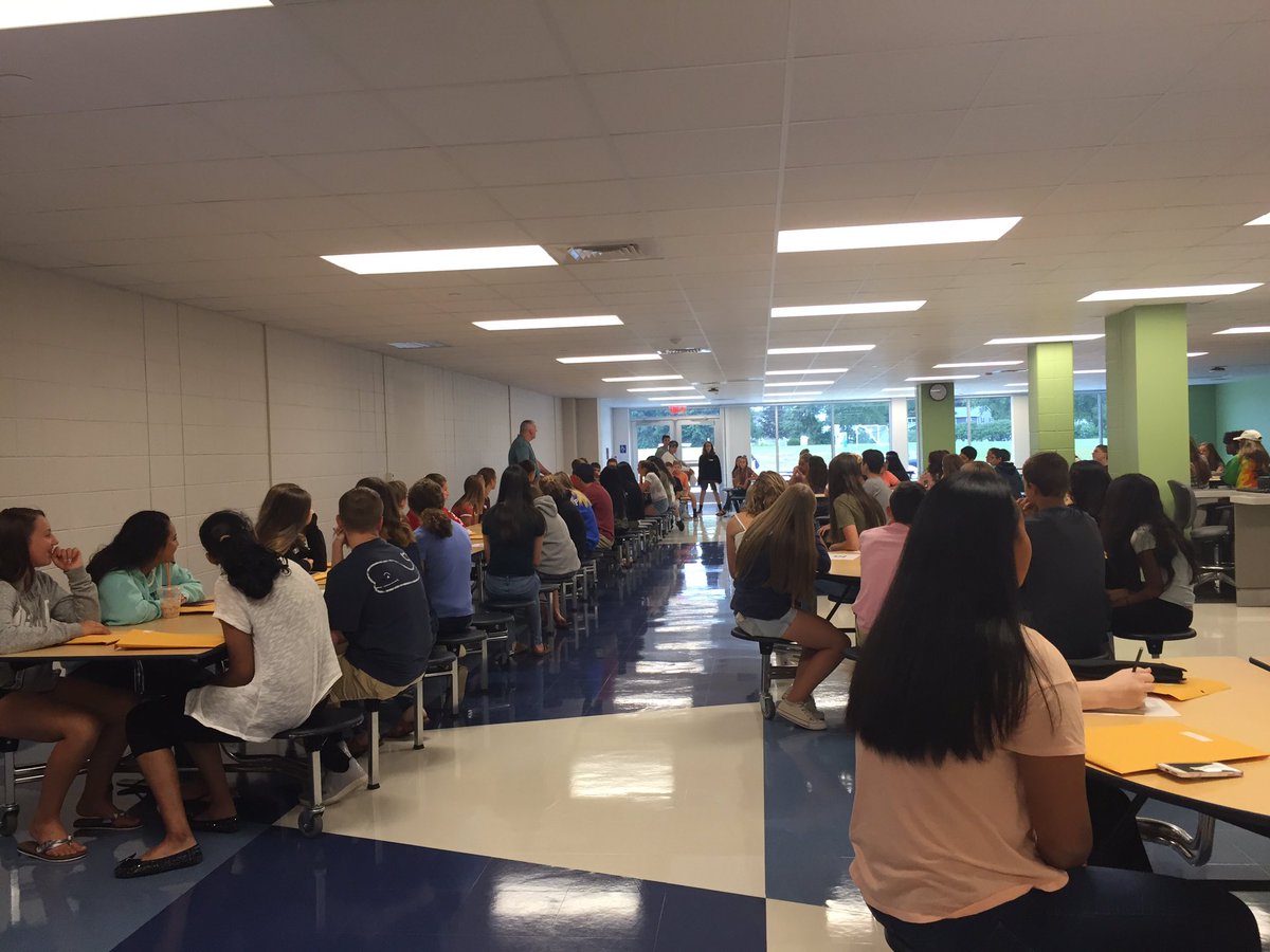 CouncilRhhs's tweet photo. Freshmen Orientation☑️ Welcome Class of 2021!!! https://t.co/I1mWbCrB5l