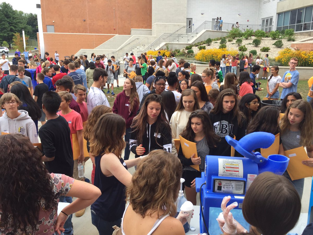 CouncilRhhs's tweet photo. Freshmen Orientation☑️ Welcome Class of 2021!!! https://t.co/I1mWbCrB5l