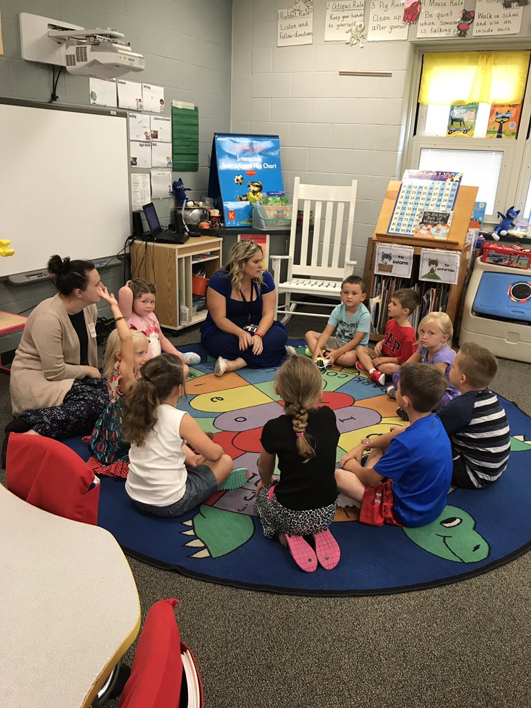 CindyDucca's tweet photo. Great first day of school! So excited to see everyone back! ❤️#everykid https://t.co/soXadF3HXZ