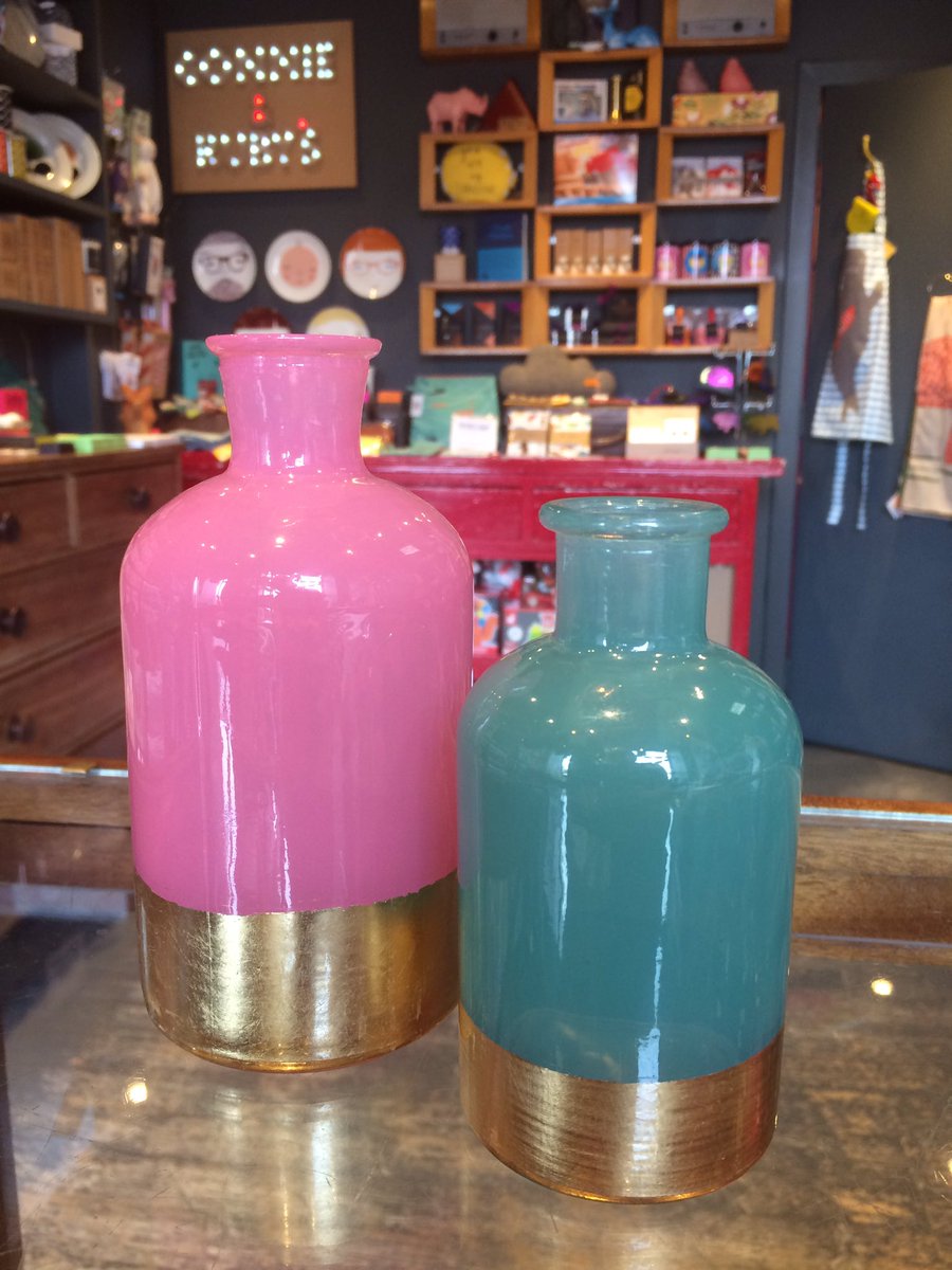 MyBeautCaravan's tweet image. These pretty glass vases by @ricedk are a snip at only £12.50/£9.00 ❤ #prettyglass #stonehaven #shoplocal