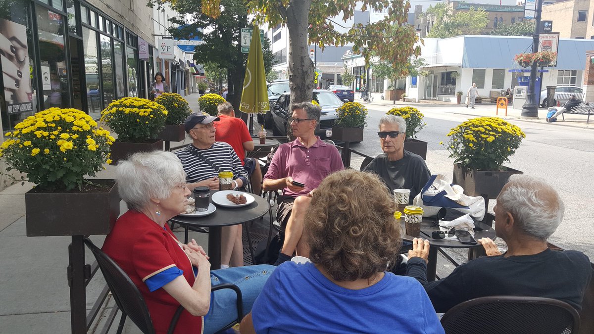 thelisamayer's tweet photo. Daily #coffeklatch. #argoallsummer https://t.co/2Rsvd15C5C