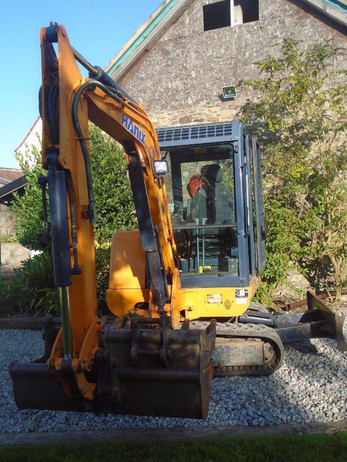 DiggerBidder's tweet photo. For sale - 2007 #Hanix H26C (2.9 tonne) mini #excavator with 4500 hours in good condition. Link ➜ https://t.co/LQvmr9eJfC. #PlantMachinery https://t.co/46jTQ0S4gt