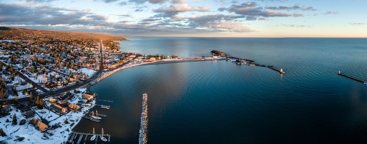 GSDXander's tweet photo. @MidwestLiving @exploreminn @visitbrainerd @visitduluth @GrandMaraisMN @MeetMinneapolis @SaintPaul @Lutsen_Tofte @ThisIsNFLD @RedWingVCB @VisitWinona @VisitParkRapids Any part of #LakeSuperior on the #NorthShore
#mymidwest #bestofthemidwest
#SharkFree https://t.co/xj2dM88TbD
