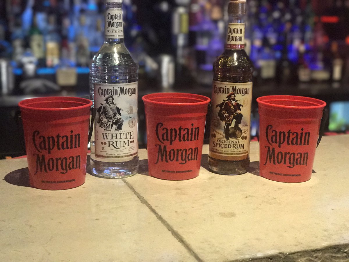 TwistedJimmy's tweet photo. IUP let's give away another $25 gift card. Who's ready for some Captain Bucket specials? RT to win let's repeat last night. #TwistedTuesday https://t.co/FzhhKCUcb1